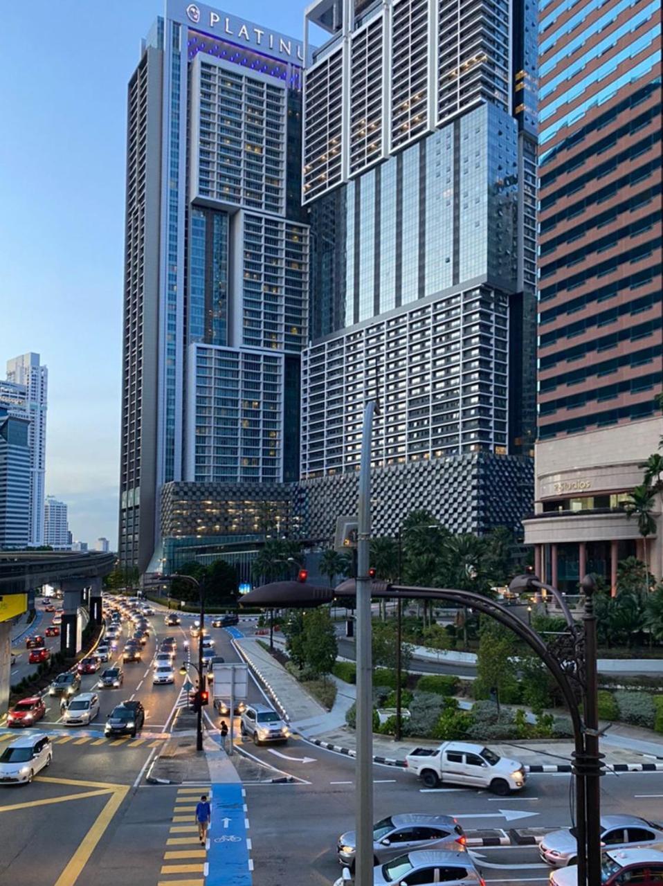 Klcc Beyond Hospitality Suites Platinum Kuala Lumpur Esterno foto