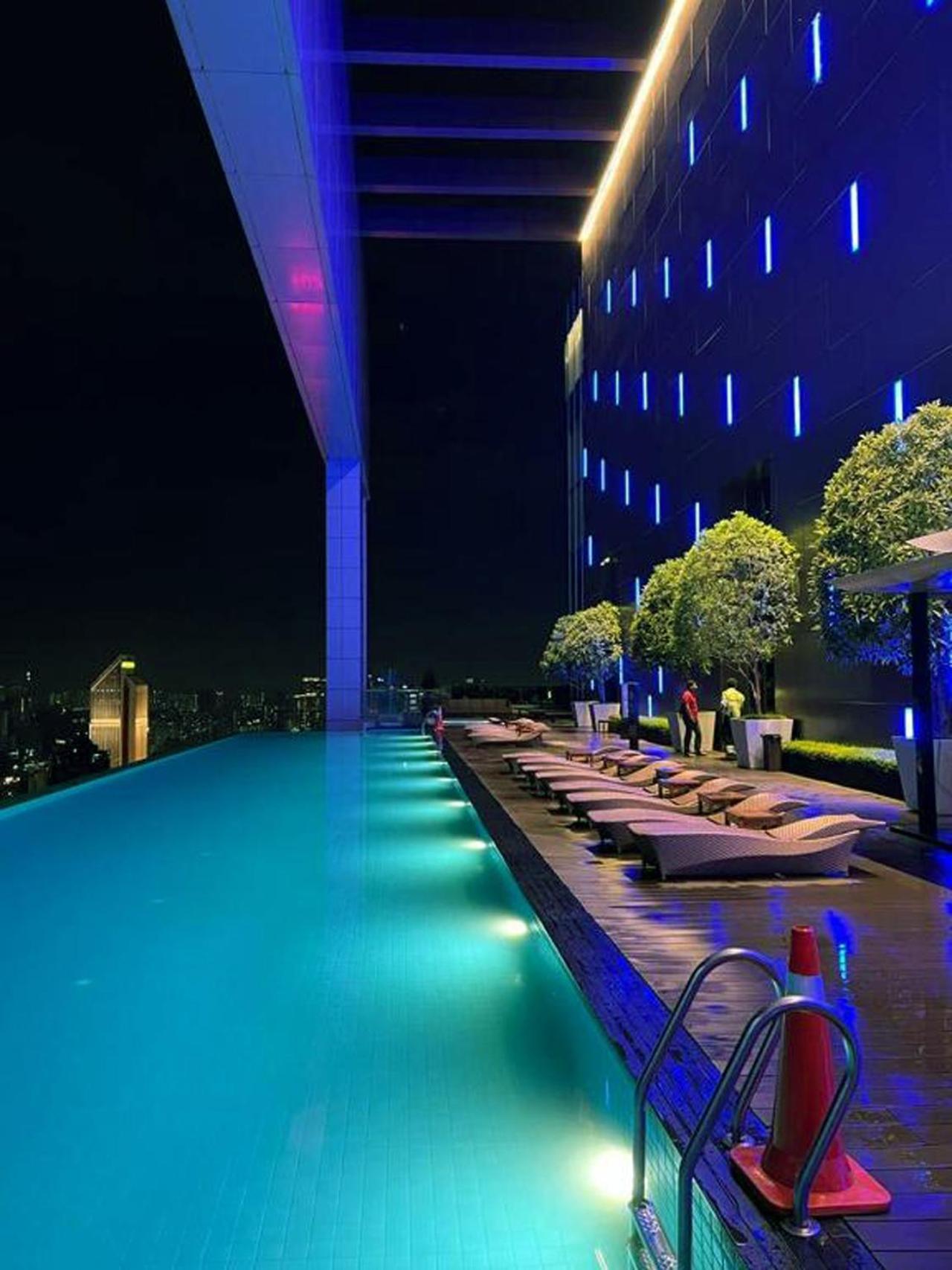Klcc Beyond Hospitality Suites Platinum Kuala Lumpur Esterno foto